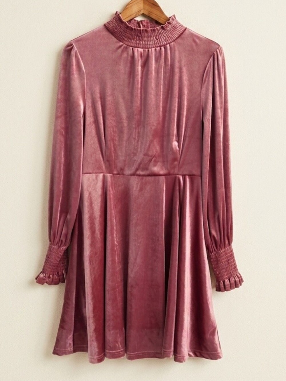 In Loom Mauve Velvet Mock Neck Dress Size Medium - Picture 3 of 5